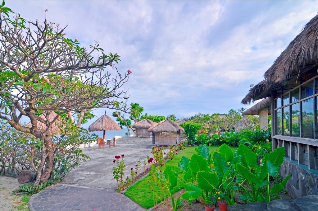 Pasific Beach Cottages Mangsit Exteriér fotografie